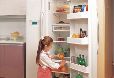 Mách nhỏ :khử mùi hôi trong tủ lạnh