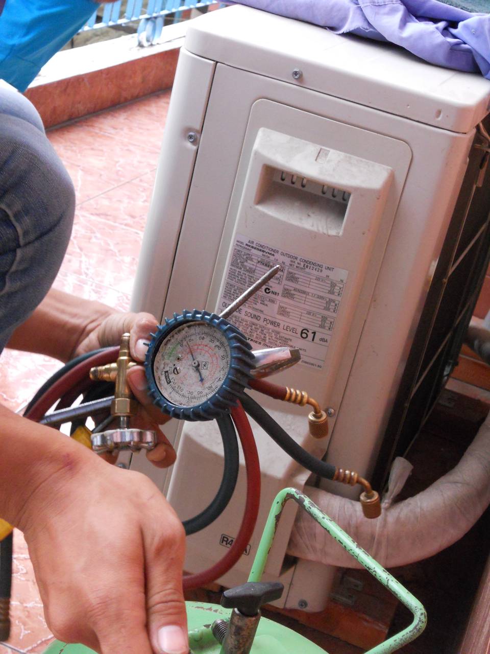 Cẩn thận mất tiền oan khi nạp gas máy lạnh