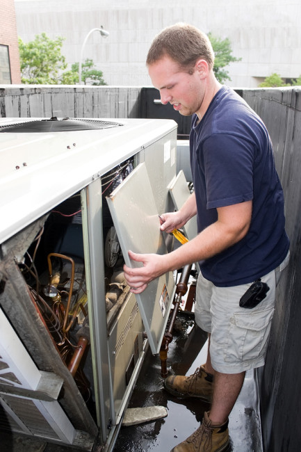 Heating Air Conditioning Technician