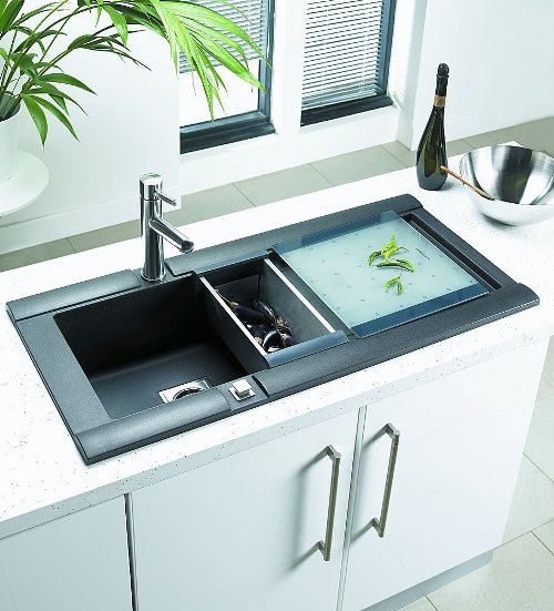 Mẹo làm sạch bồn rửa chén đĩa