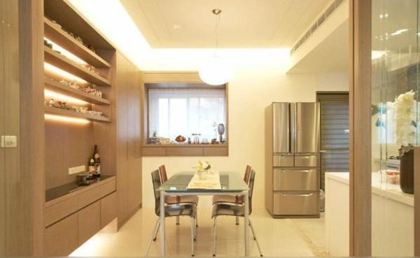 Nguyên nhân do đâu đèn tủ lạnh không sáng và chảy nước