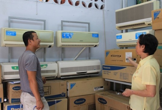 “Mếu máo” vì mua phải máy lạnh dỡm