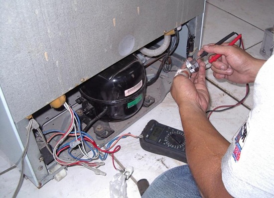 Tủ lạnh thiếu gas thay bao nhiêu tiền?